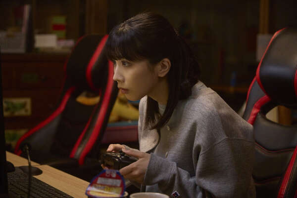 タツキ先生は甘すぎる！　Ｂ3サイズポスター 町田啓太　松本穂香　最終入荷ラスト1 タツキ先生は甘すぎる！』“しずく”松本穂香、苦しすぎる半生を告白