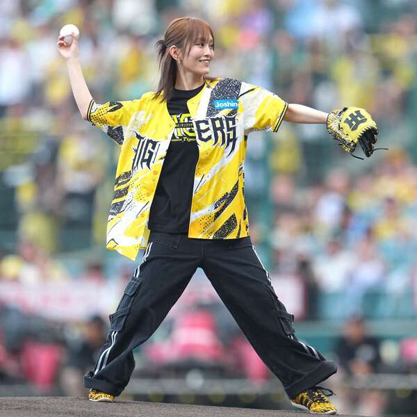 いやまじで美人すぎた！」甲子園始球式に登場した“ガチ虎党